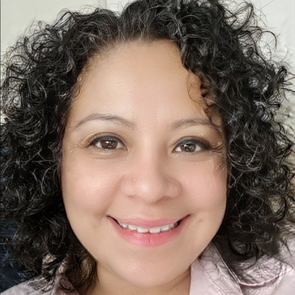 Meet your Posher, Maria isabel